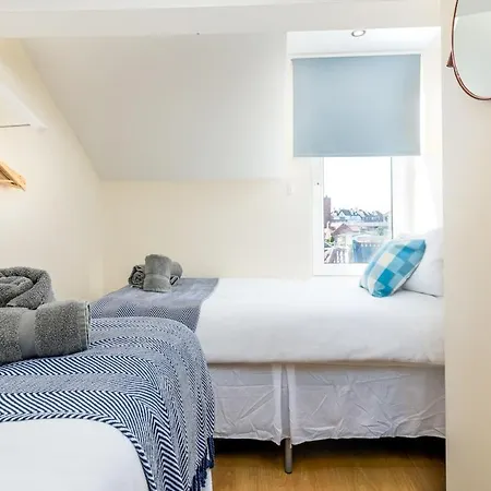 Whitby On The Hill, Whitby Apartment Exterior photo