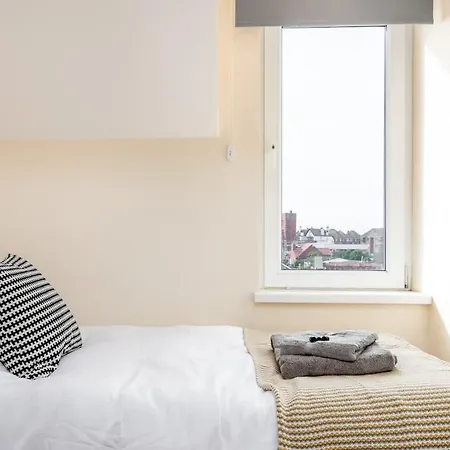 Whitby On The Hill, Whitby Apartment Exterior photo