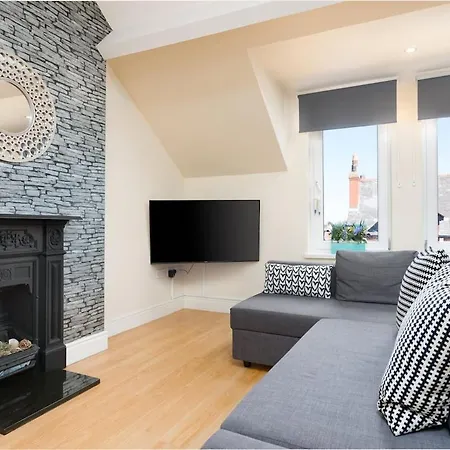 Whitby On The Hill, Whitby Apartment Exterior photo